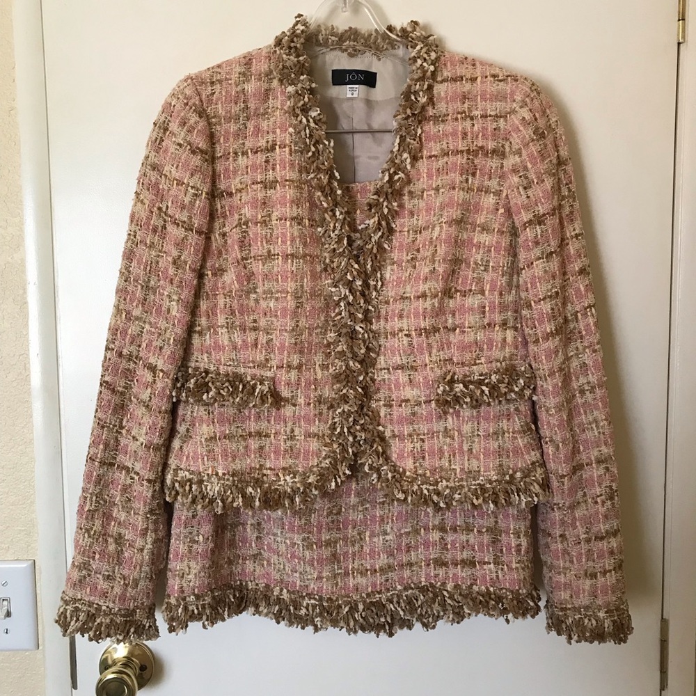 JON Designer Vtg Tweed Skirt Suit Pink Tan Bouclé Fringe Jacket 8 Nostalgic Rare - Picture 2 of 16